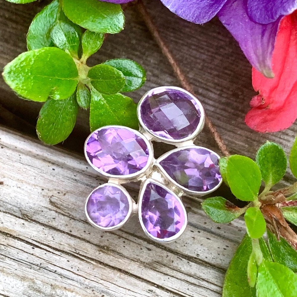 Sterling silver and lavender amethyst goddess ring